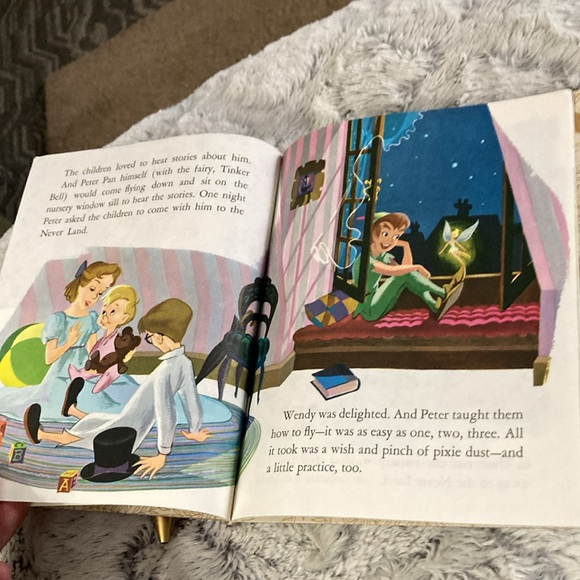 Little Golden books  Disneys Peter Pan vintage copyright 1952 - Picture 5 of 9